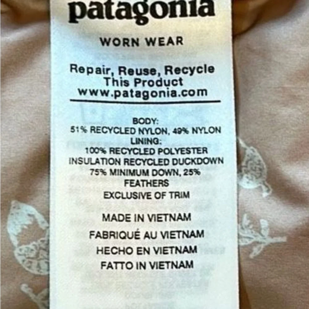 RARE Patagonia Women's Two-Tone Hooded Vest - Cream and Pink BIVY EUC - Picture 6 of 6